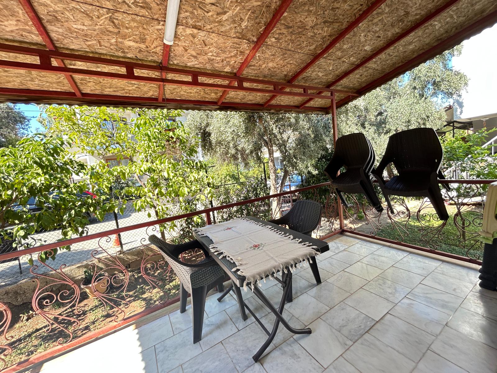 MARMARİS ARMUTALANDA KÖŞE KONUM BAHÇELİ SATILIK 3+1 TRİBLEKS VİLLA